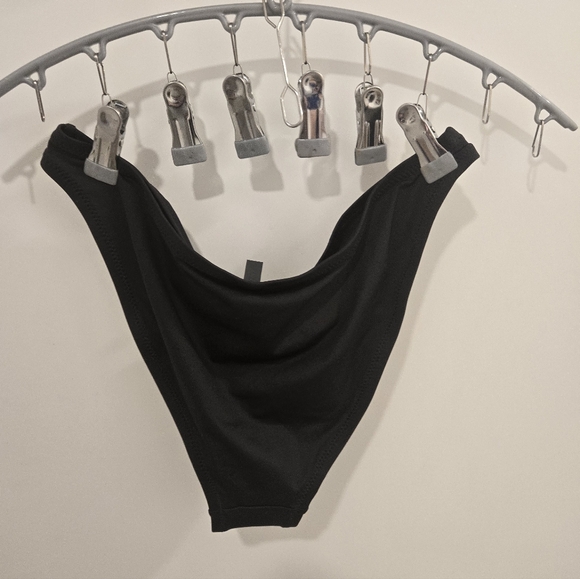 SKIMS Classic Black Swim Set - Picture 3 of 4
